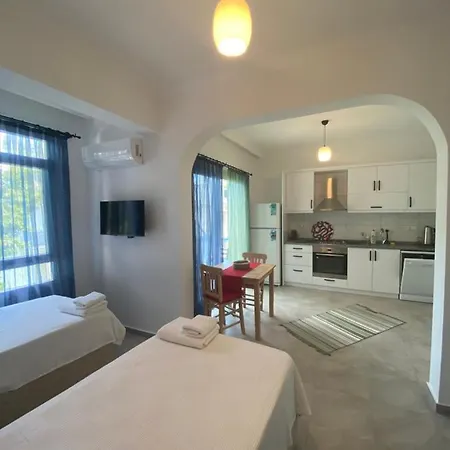 Merkezde Konforlu Apart-3 The Rush-3 * Kas